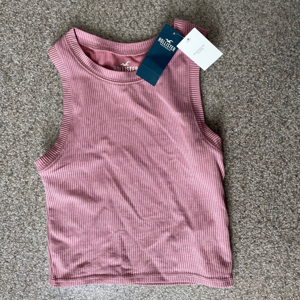 Hollister crop, pink NWT